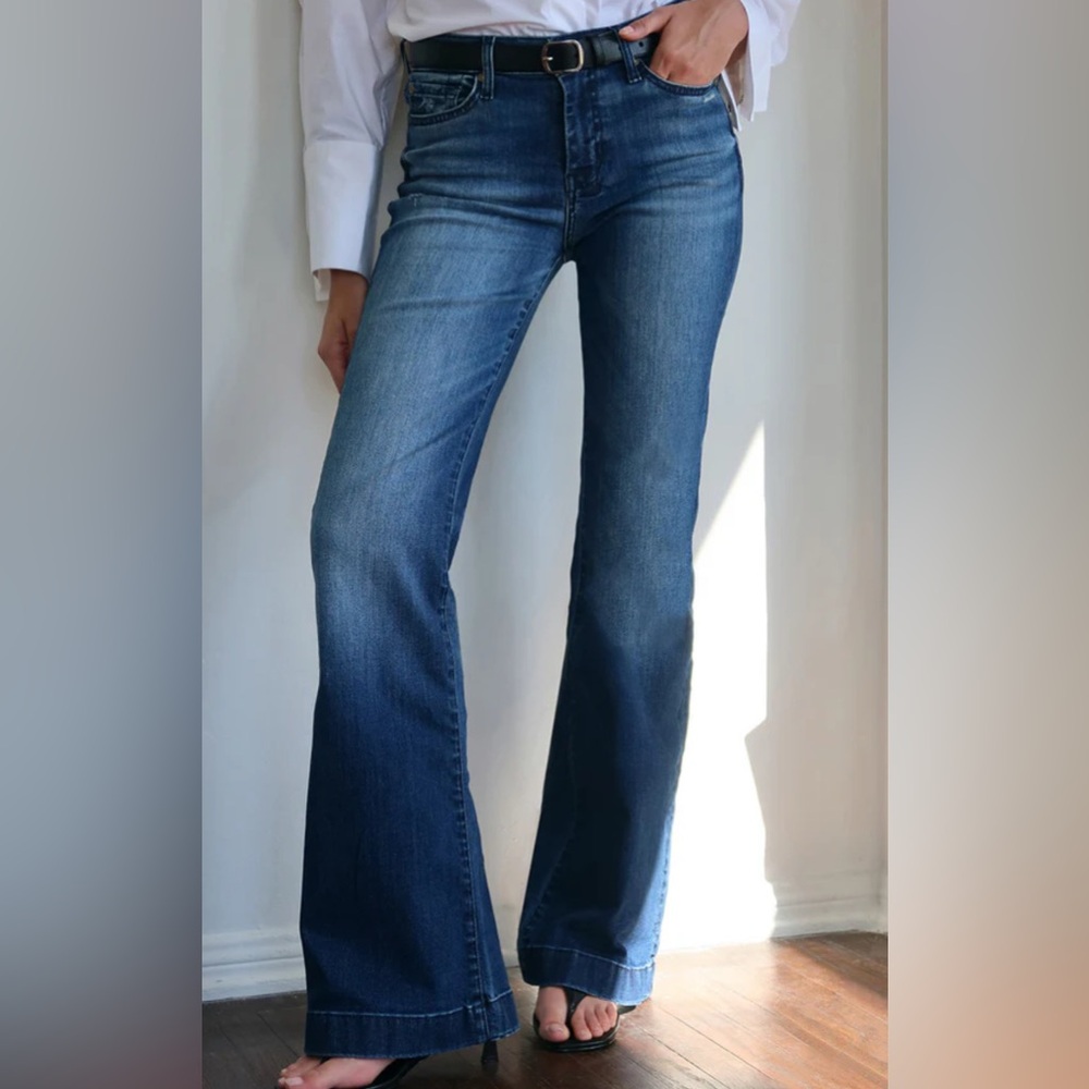 7 For All Mankind Dojo Tailorless Flare